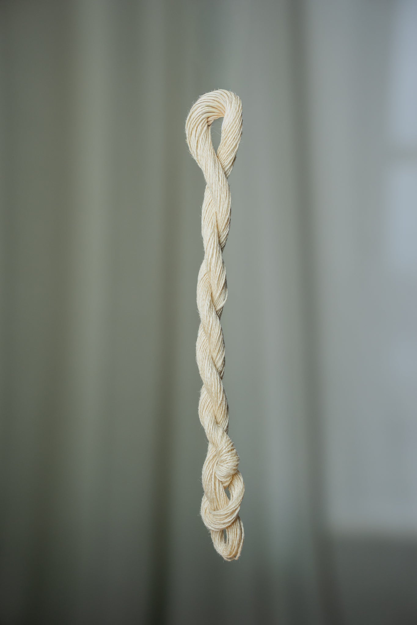 Broderihärvor av 16/2 lin