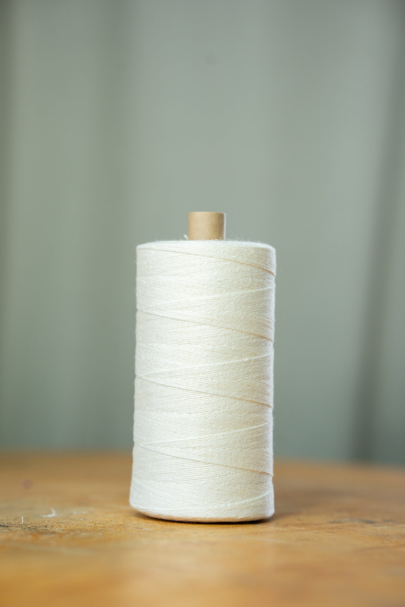 Bockens Lingarn - Oblekt och blekt i olika tjocklekar (finns även 8/2 F. 522)